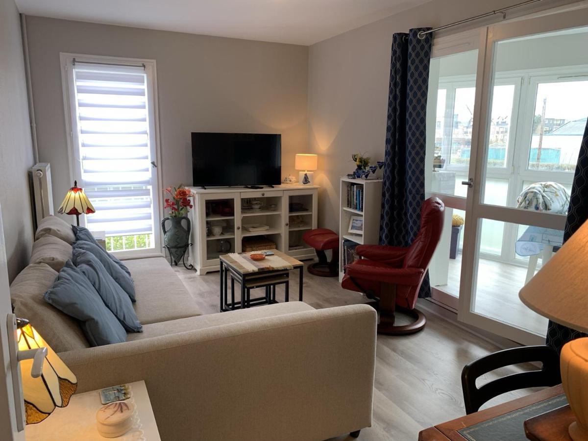 T2 A Cabourg, Proche Centre Et Plage, Calme, Loggia, Ascenseur, Animaux Acceptes - Fr-1-487-337